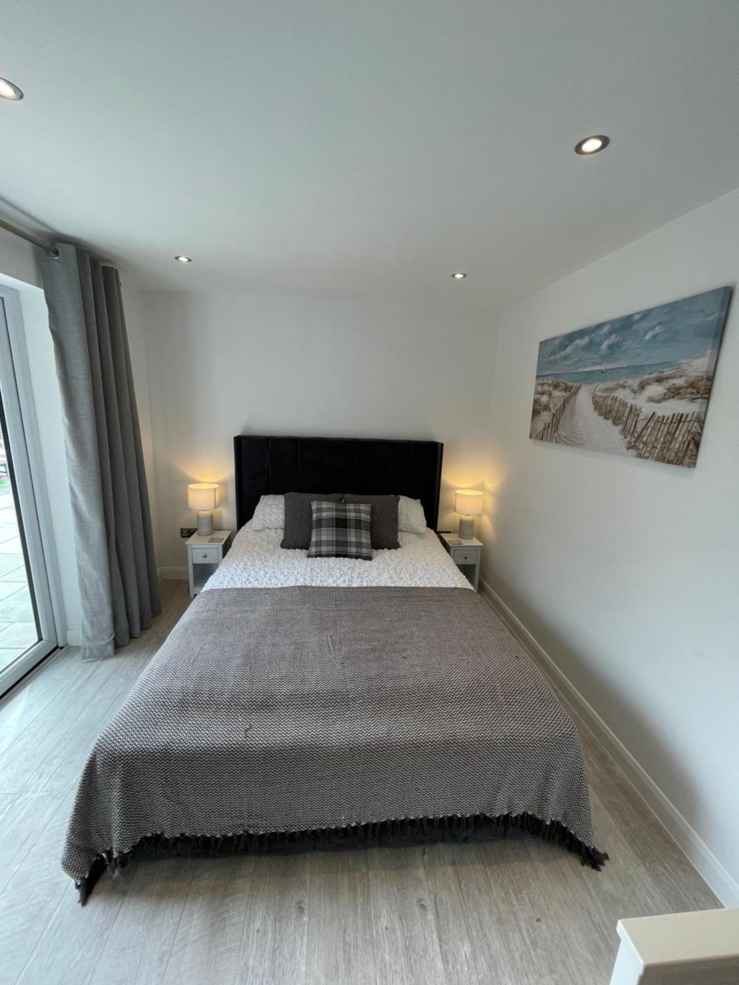 Modern Stylish Studio Flat Near Leigh On Sea. Hadleigh  Εξωτερικό φωτογραφία